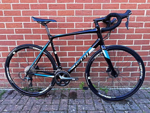 Giant contend road - giant,