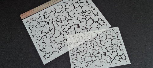 Cracked paint texture - cracked,
