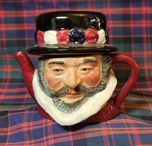 Miniature toby teapot - toby,