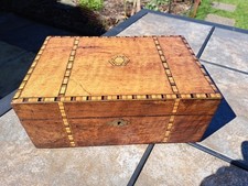 19th CENTURY TUNBRIDGEWARE MARQUETRY INLAID WORKBOX 