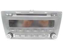 2011 SKODA OCTAVIA RADIO STEREO HEAD UNIT 1Z0035161F *NEEDS CODE
