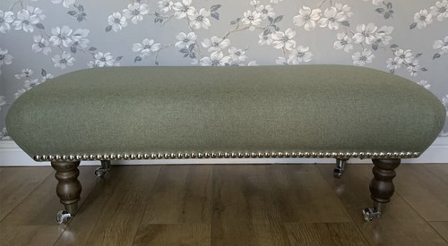 New footstool laura - a,