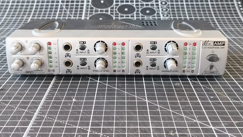 Behringer mini amp - mini,