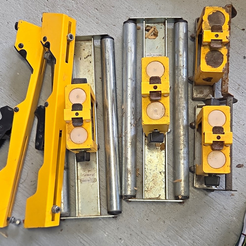 Dewalt de7027 roller supports - de7027,