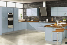 ON TREND Elegant light blue