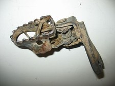 FRONT LEFT FOOT PEG STEP AND MOUNT BRACKE TT XT 600 1986 YAMAHA TT600 TT 600 86