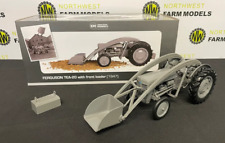 UNIVERSAL HOBBIES 4171 1:16 SCALE FERGUSON TEA-20 WITH FRONT LOADER