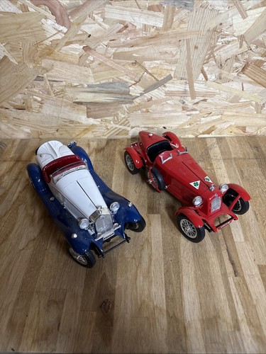 Diecast model cars - 1:18,