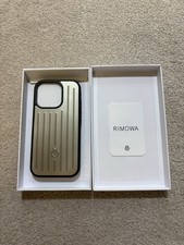 RIMOWA iPhone 16 Pro Green