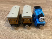 Wooden Railway Thomas & Annie Clarabel Trains From The Tank engine Friends Toy 2