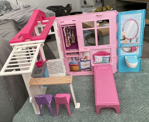 Barbie close go furnished - close,