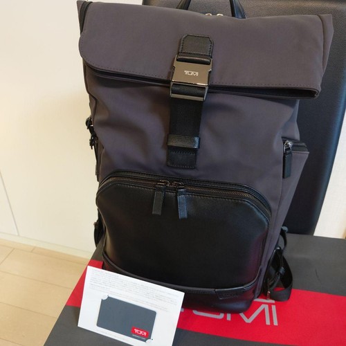 Excellent condition tumi - excellent,