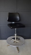 Vintage/retro Industrial