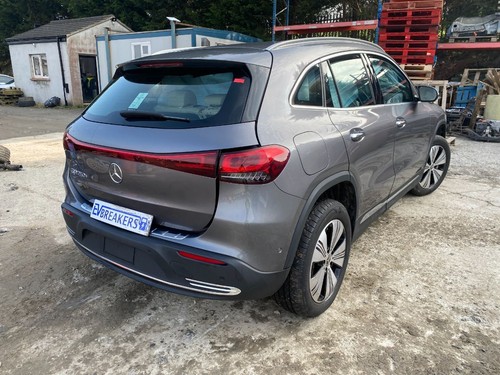 Mercedes benz eqa - benz,