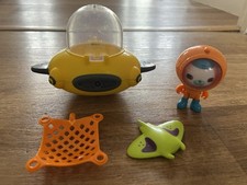 Octonauts Gup D with Captain Barnacles Action Figure