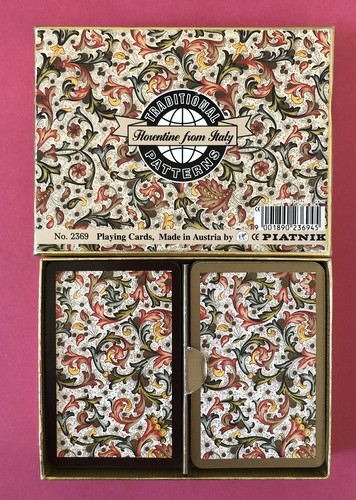 Piatnik twin deck - of, playing
