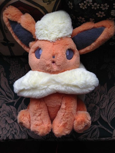 Pokemon comfy friends flareon - friends,