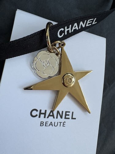Chanel charm gold - gold, tone