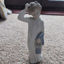Lladro Nao Figurine "Bedtime