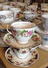 Job lot 10 Pretty Vintage Tea Cups & Saucers- Ideal for use at Tea Parties