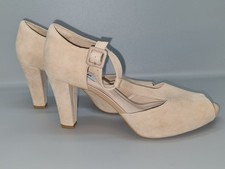 Clarks Narrative beige suede