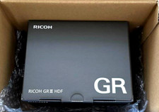 Ricoh GR III HDF f/2.8 Compact