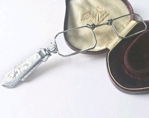 Art deco lorgnette folding - deco,