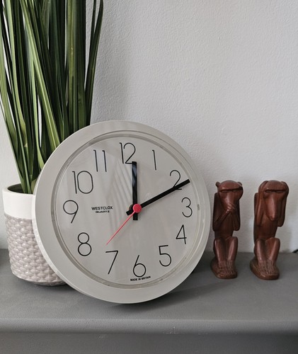 Westclox quartz wall clock - quartz,
