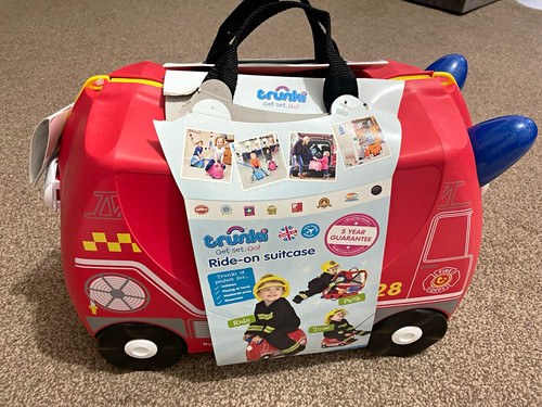 Trunki red ride suitcase - trunki, ride-on