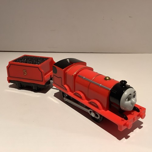 James trackmaster motorised - james,