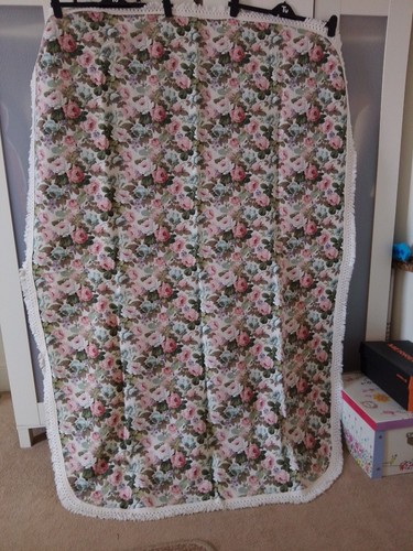 Gorgeous large vintage - gorgeous,