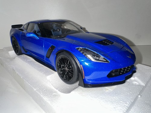 Chevrolet corvette c7 - 1:18,
