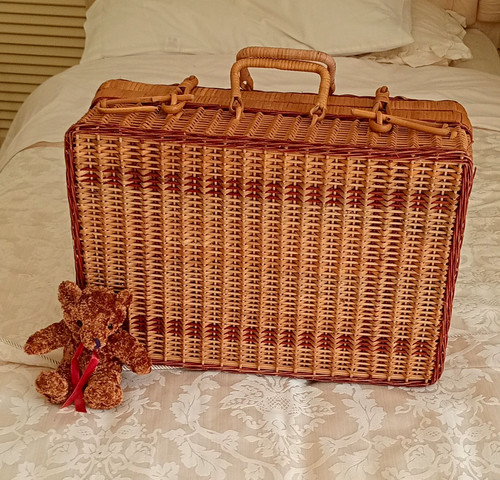 Vintage wicker picnic - vintage,