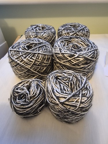 Black and white novalty boucle - and,