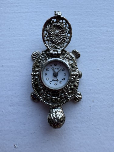 Marcasite silver tone turtle - silver,