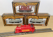 HORNBY MODEL RAILWAYS OO GAUGE POLLY RN8 0-4-0 TANK LOCOMOTIVE  WITH 3 WAGONS