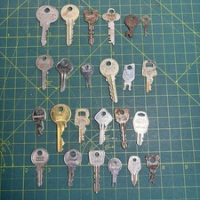 Old vintage Keys job Lot
