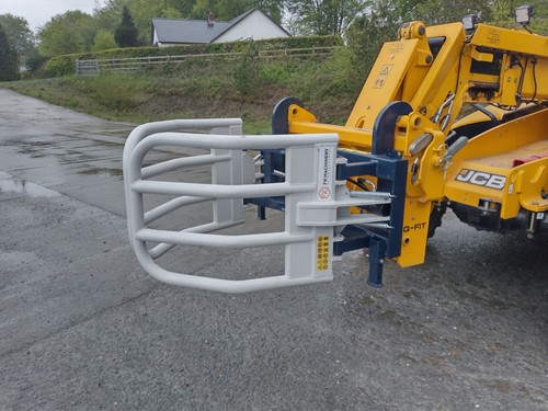 Agritrend bale grab clamp