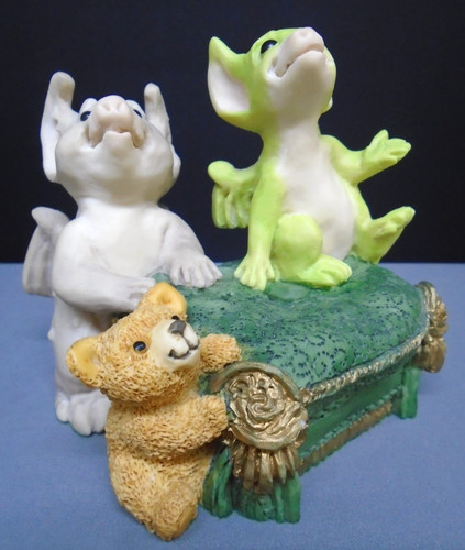 Pocket dragons best seat - dragons,