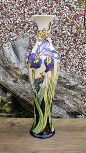 Moorcroft waves motion vase - waves,