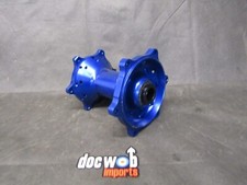 Yamaha YZF 250/450 2009-2013 TALON REAR HUB IN BLUE YZ4798