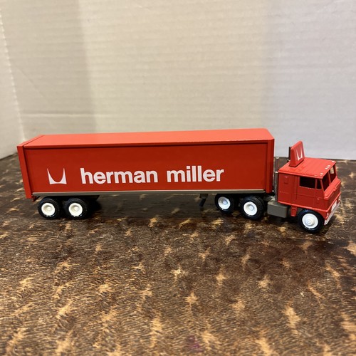 Herman miller toy - herman,