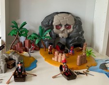 Playmobil fold-away Pirate