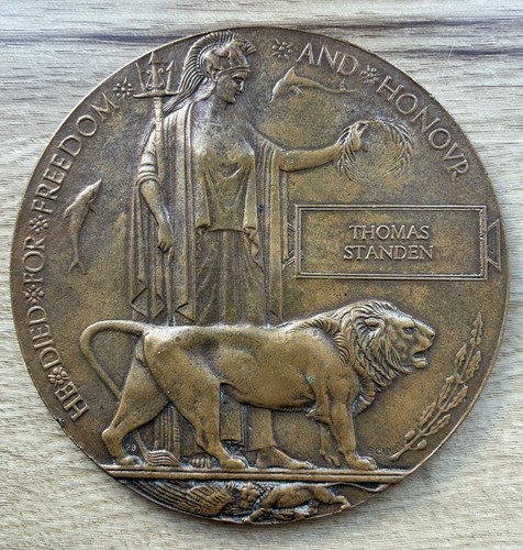 Ww1 memorial plaque - plaque, thomas