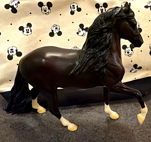 Breyer black horse vin - breyer,