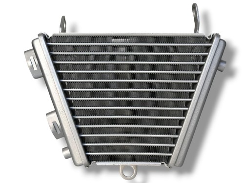 Engine oil cooler - radiator, for