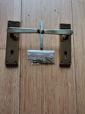 One Pair Of Un-named Polished