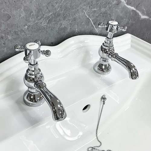 Cammie basin pillar - pillar, taps