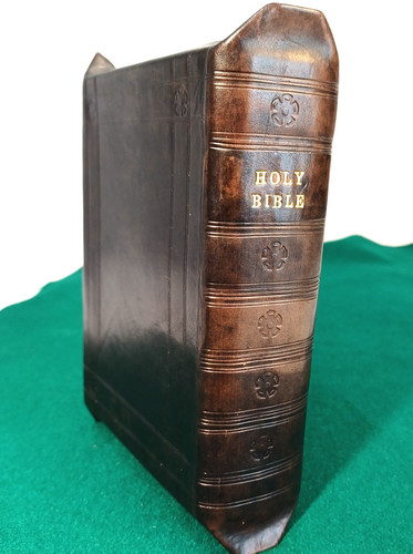 Antique family bible 1893 - bible.,