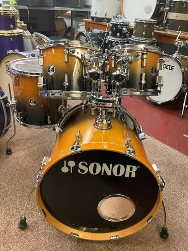 Sonor drums lacquer - sonor, drums.